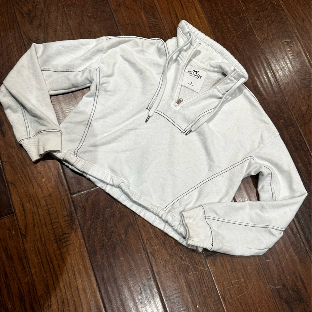 Hollister Light Gray Blue Quarter-Zip‎ Cropped Pullover